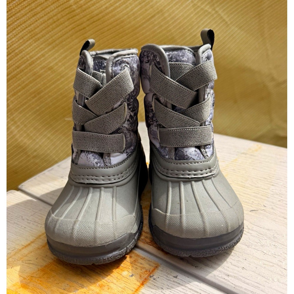 OshKosh B'gosh Gray Snow Boots Hook & Loop Camo Ankle Round Toe 6M EU 22
